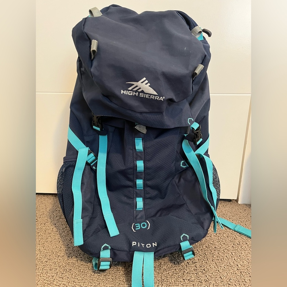 High Sierra Piton 30L Backpack